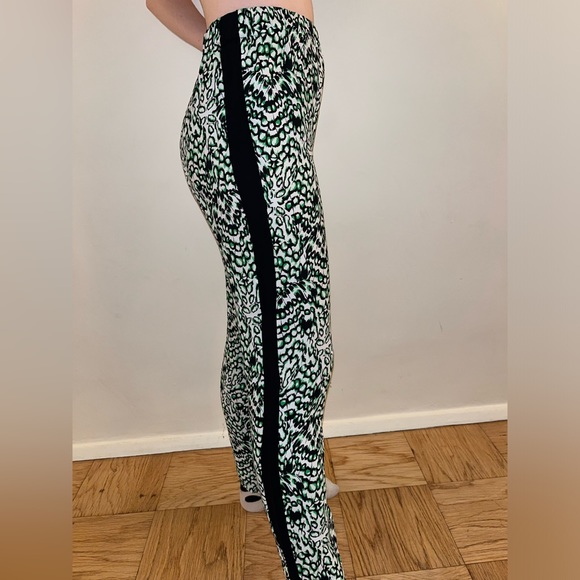 French Connection Green and Black Animal Print Pants - Picture 4 of 6